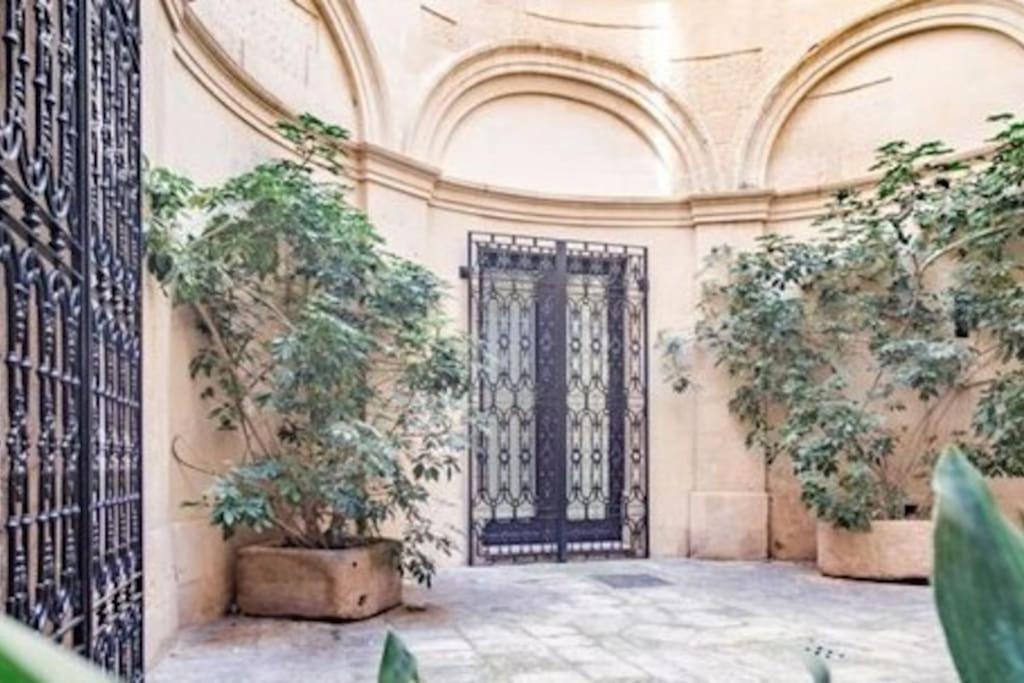 Casa vacanze De Mari Lecce Buitenkant foto